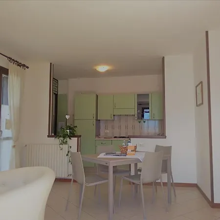 Ferienwohnung In Der Zweiten Etage Fuer 4 Personen